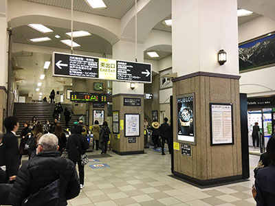 JR元町駅の東口